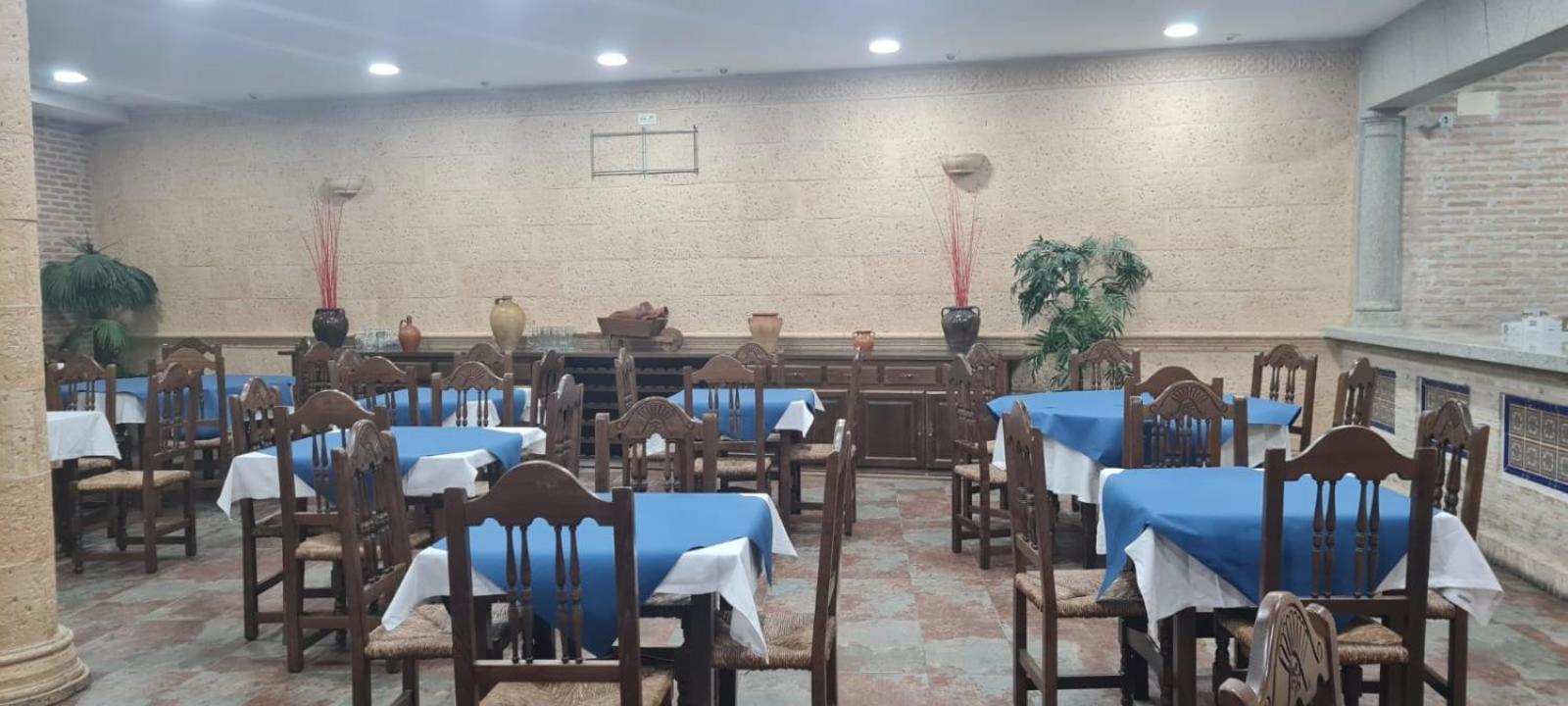 Hostal La Roda Villaluenga Buitenkant foto